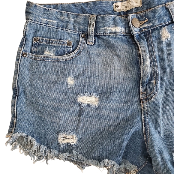 Free People Dolphin Ripped Denim True Blue Jean Shorts 29 Distressed Festival - Picture 4 of 15